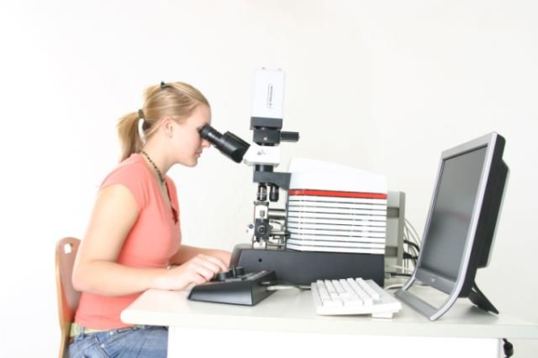 LVEM5 Benchtop Electron Microscope - Image 2