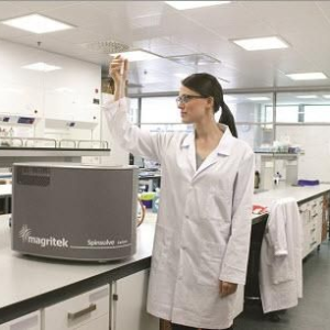 Magritek Spinsolve benchtop NMR spectrometer